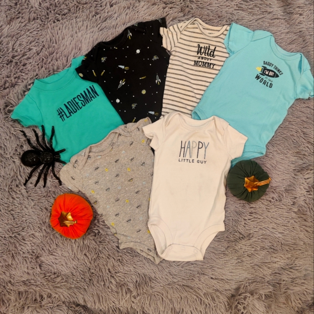 5 3 Month Onesies Blue, White, Black, Grey & Teal - Picture 1 of 8